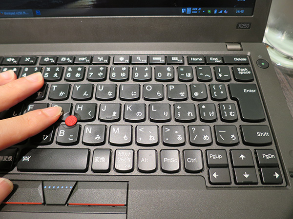 ThinkPad X250 キーボードはなめらかで打ちやすい