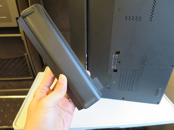 ThinkPad X250 リア3セルから 6セルリチウムイオンバッテリー（72wh）に交換